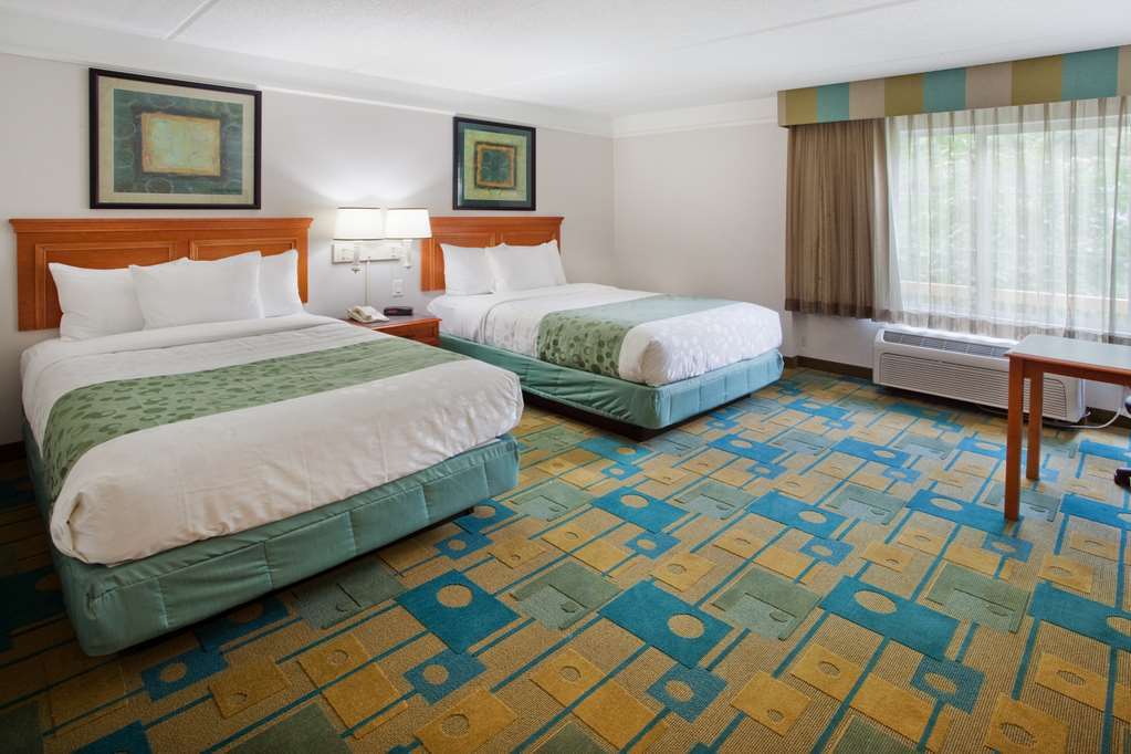 La Quinta By Wyndham Atlanta Conyers Hotel Szoba fotó