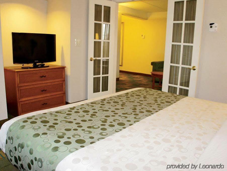 La Quinta By Wyndham Atlanta Conyers Hotel Kültér fotó